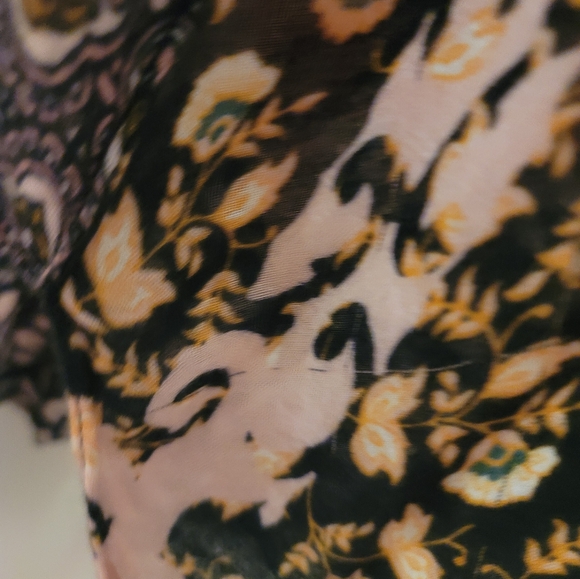 Floral kimono - one size fits most 🌸 - Picture 4 of 15